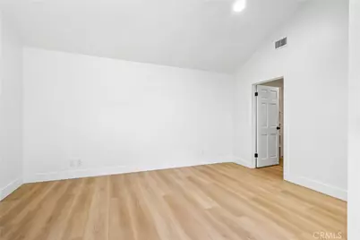 10007 Debra Ave, Granada Hills, CA 91343 - Photo 26
