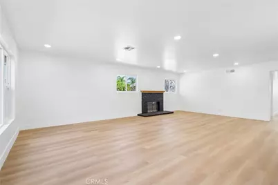 10007 Debra Ave, Granada Hills, CA 91343 - Photo 12