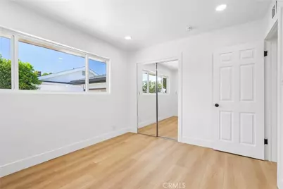10007 Debra Ave, Granada Hills, CA 91343 - Photo 20