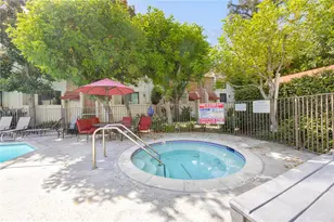 6540 Hayvenhurst Ave, Lake Balboa, CA 91406 - Photo 20