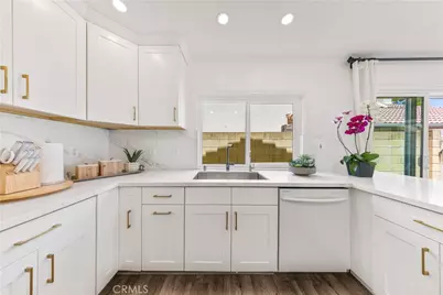 13791 Solitaire, Irvine, CA 92620 - Photo 10