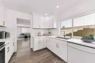 13791 Solitaire, Irvine, CA 92620 - Photo 8