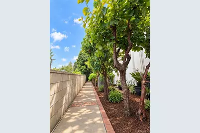 2572 Silver Ridge, Los Angeles, CA 90039 - Photo 36