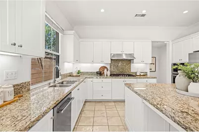 68 Tollson, Irvine, CA 92620 - Photo 12