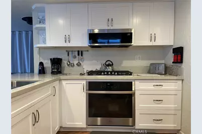 352 Eucalyptus, Avalon, CA 90704 - Photo 20