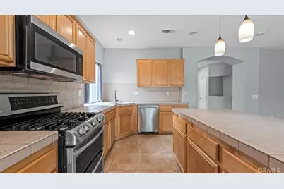 1818 Giverny Court, San Jacinto, CA 92583 - Photo 12