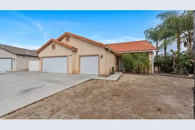 1818 Giverny Court, San Jacinto, CA 92583 - Photo 2