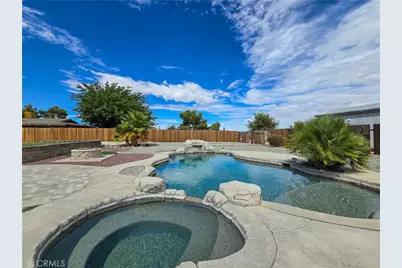 11043 Pinon Avenue, Hesperia, CA 92345 - Photo 18