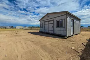 11043 Pinon Ave, Hesperia, CA 92345 - Photo 22