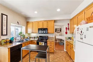 25880 Jumano, Moreno Valley, CA 92551 - Photo 10