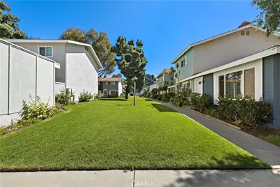 9741 Cornwall Drive, Huntington Beach, CA 92646 - Photo 22