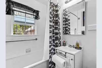 4616 6th Avenue, Los Angeles, CA 90043 - Photo 26