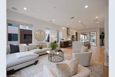 12 Ebb Tide Circle, Newport Beach, CA 92663 - Photo 2
