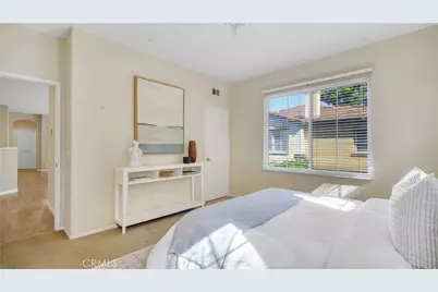 329 Rathbourne, Irvine, CA 92620 - Photo 18