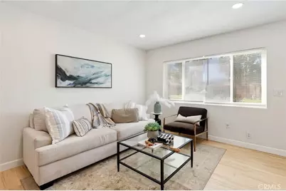 648 W Main #D, Tustin, CA 92780 - Photo 2