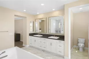 68 Bolide, Irvine, CA 92618 - Photo 30
