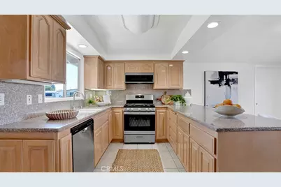 13572 Yosemite, Westminster, CA 92683 - Photo 2