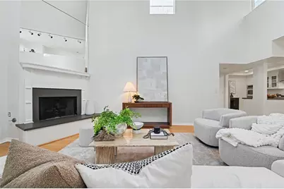 11667 Gorham #304, Los Angeles, CA 90049 - Photo 10