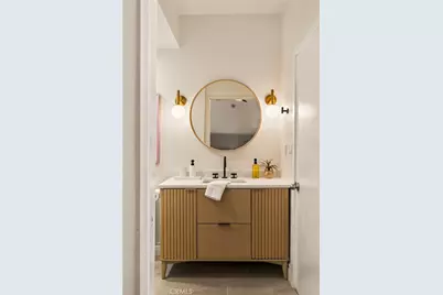 860 S Lucerne #103, Los Angeles, CA 90005 - Photo 18
