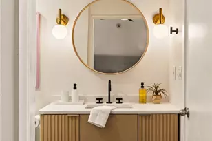 860 S Lucerne, Los Angeles, CA 90005 - Photo 18