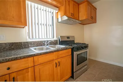 2059 Cedar Avenue, Long Beach, CA 90806 - Photo 14