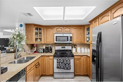 4755 Templeton St #2215, Los Angeles, CA 90032 - Photo 6