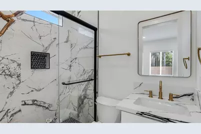 1822 Pomona, Costa Mesa, CA 92627 - Photo 20