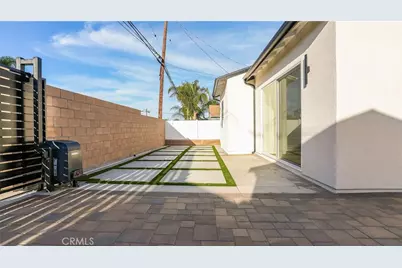 1822 Pomona, Costa Mesa, CA 92627 - Photo 4