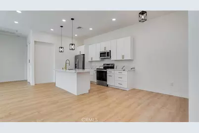 1822 Pomona, Costa Mesa, CA 92627 - Photo 6