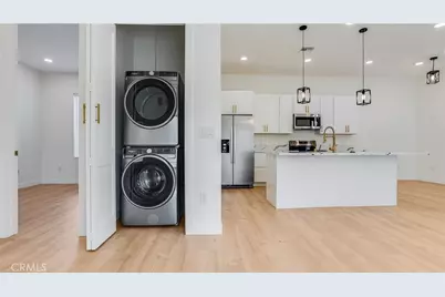 1822 Pomona, Costa Mesa, CA 92627 - Photo 16