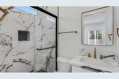 1822 Pomona, Costa Mesa, CA 92627 - Photo 20