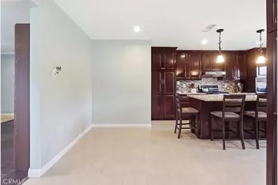 228 W Hacienda, Corona, CA 92882 - Photo 8