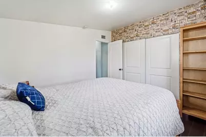 228 W Hacienda, Corona, CA 92882 - Photo 24