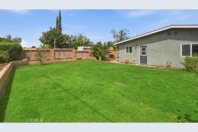 228 W Hacienda, Corona, CA 92882 - Photo 30