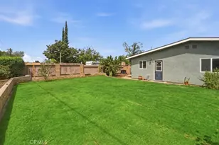 228 W Hacienda, Corona, CA 92882 - Photo 30