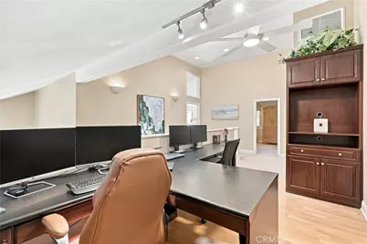 22172 Wayside, Mission Viejo, CA 92692 - Photo 18