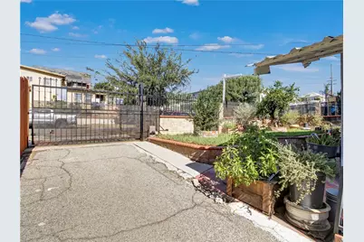 518 S Concord, Los Angeles, CA 90063 - Photo 30
