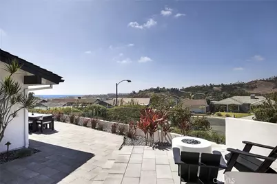 323 Calle Empalme, San Clemente, CA 92672 - Photo 18