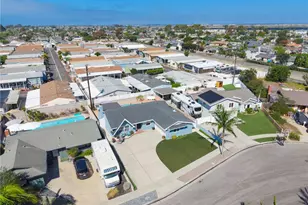 16281 Saratoga Ln, Huntington Beach, CA 92649 - Photo 52