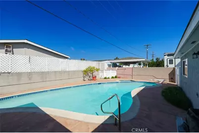 16281 Saratoga Lane, Huntington Beach, CA 92649 - Photo 40