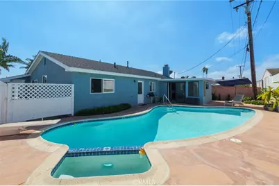 16281 Saratoga Lane, Huntington Beach, CA 92649 - Photo 2