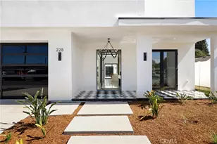 228 Costa Mesa St, Costa Mesa, CA 92627 - Photo 2
