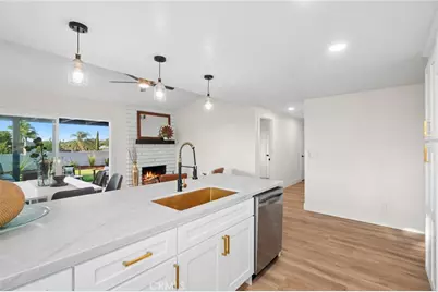 25601 Califia, Laguna Hills, CA 92653 - Photo 16
