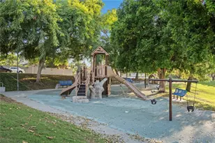 25601 Califia, Laguna Hills, CA 92653 - Photo 38