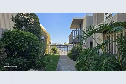 16433 Wimbledon, Huntington Beach, CA 92649 - Photo 4