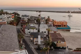 2715 Cove, Corona del Mar, CA 92625 - Photo 30