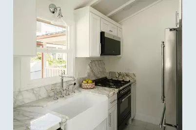 2715 Cove, Corona del Mar, CA 92625 - Photo 10