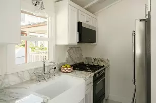 2715 Cove, Corona del Mar, CA 92625 - Photo 10