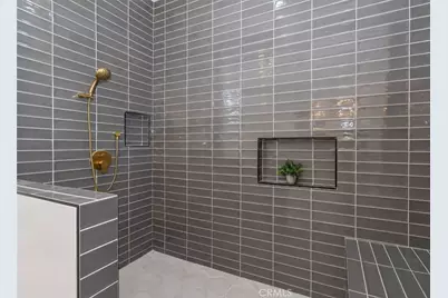 9450 S Harvard, Los Angeles, CA 90047 - Photo 20