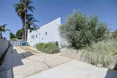 9450 S Harvard, Los Angeles, CA 90047 - Photo 38